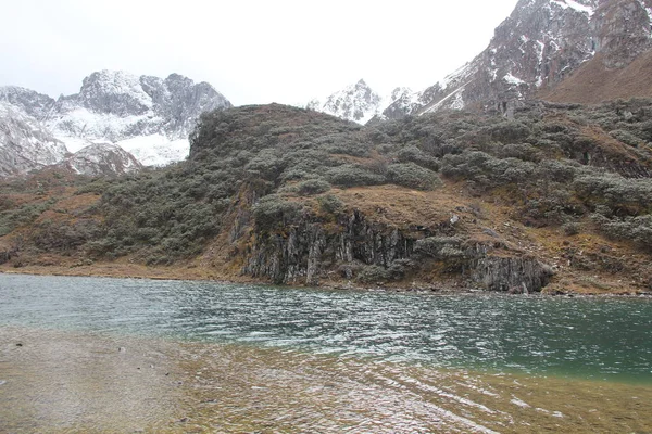 Hermosa Vista Del Lago Montaña — Foto de Stock