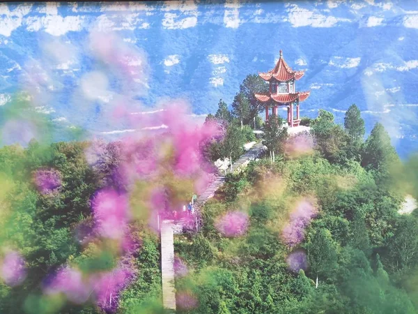 watercolor painting of a beautiful chinese landscape