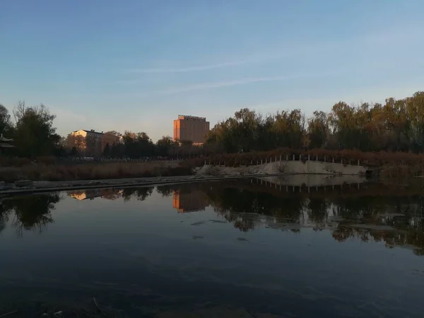 Ciudad Del Parque Por Mañana — Foto de Stock