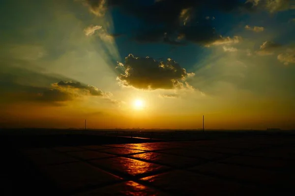 Puesta Sol Sobre Mar — Foto de Stock