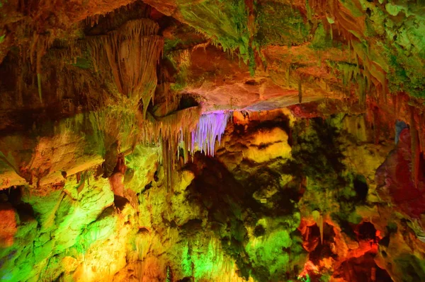 Rochas Caverna Montanhas Subterrâneas — Fotografia de Stock