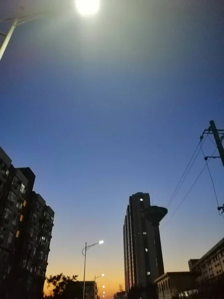 Horizonte Nocturno Ciudad Con Luces Semáforo — Foto de Stock