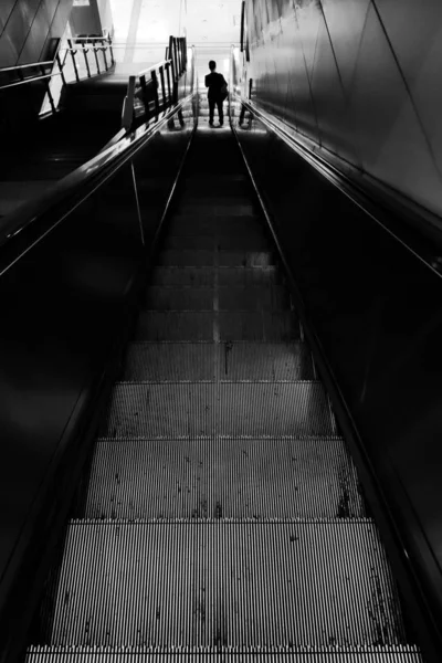 Eskalator Stasiun Kereta Bawah Tanah — Stok Foto