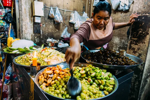 Photographed Old Siem Reap Market Cambodia Middle Aged Woman Stirring — Stock Photo, Image