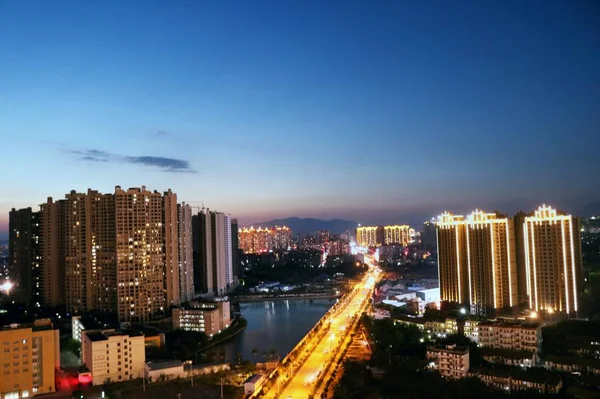 Vista Nocturna Ciudad Atardecer — Foto de Stock