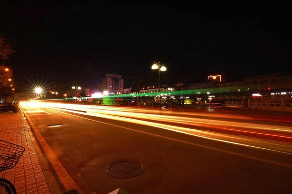 Tráfico Ciudad Por Noche — Foto de Stock