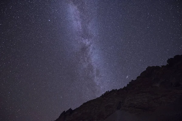 夜空に天の川銀河 ストラス — ストック写真