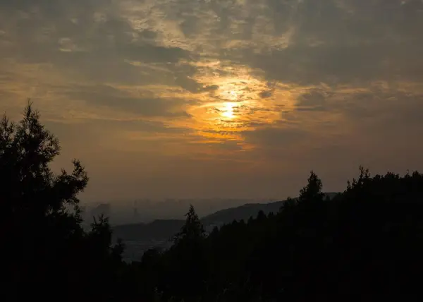 Hermoso Atardecer Las Montañas — Foto de Stock