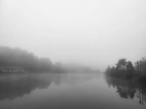 Mañana Brumosa Lago — Foto de Stock