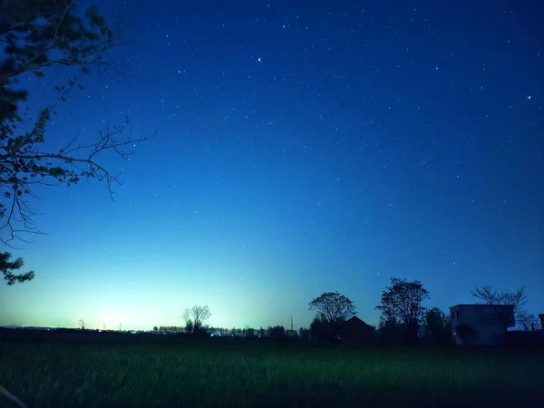 Céu Noturno Com Estrelas Estrelado — Fotografia de Stock