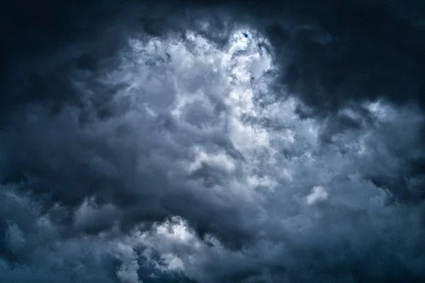 Nubes Cielo Oscuro —  Fotos de Stock