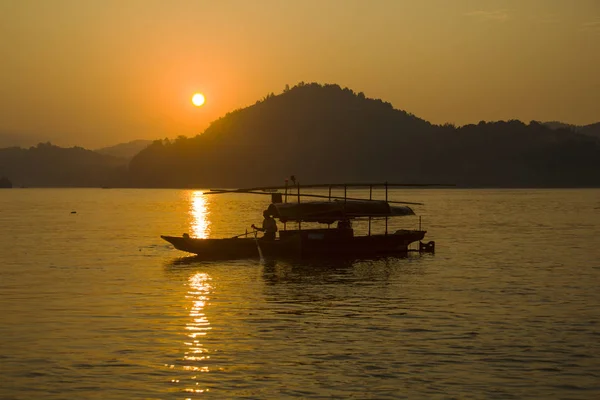 Puesta Sol Sobre Lago Mañana — Foto de Stock