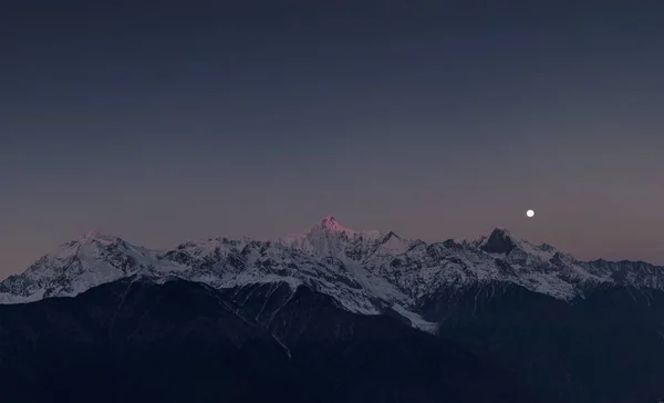 산봉우리들의 아름다운 — 스톡 사진