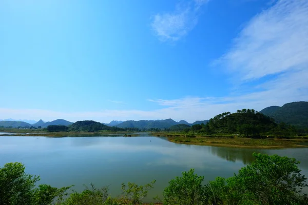 Hermoso Paisaje Lago Verano — Foto de Stock