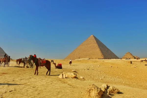 Widok Piramidy Gizie Pustyni Egiptu — Zdjęcie stockowe
