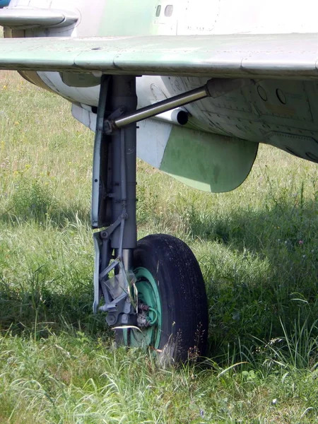 Luchtvaart Chassis Van Een Vliegtuig Een Helikopter Luchthaven — Stockfoto