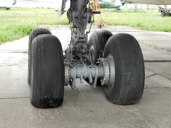 Luchtvaart Chassis Van Een Vliegtuig Een Helikopter Luchthaven — Stockfoto