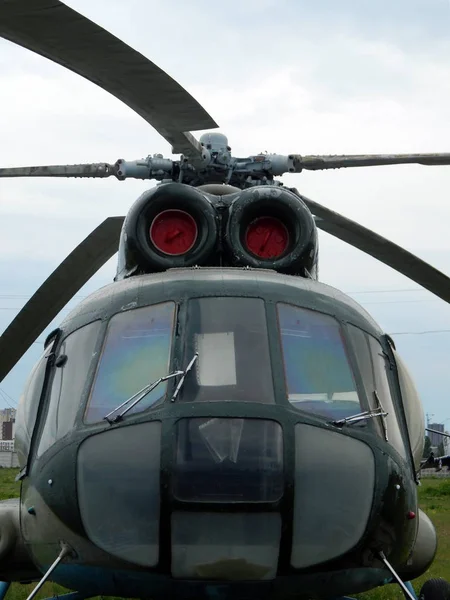 Ayrıntılı Olarak Sivil Askeri Helikopter — Stok fotoğraf