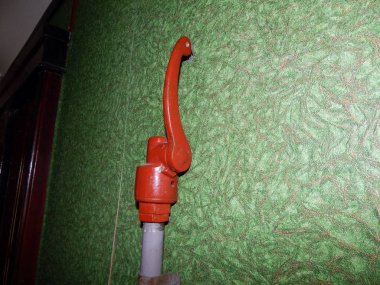 Bir tren tren arabaya iç