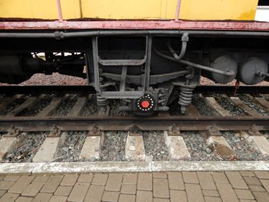 Demiryolu tren, lokomotif, vagonlar