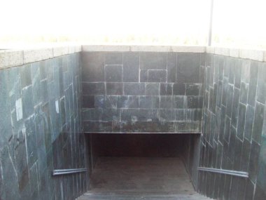 Bina İnşaatları ve ayrıntılar, mobilya