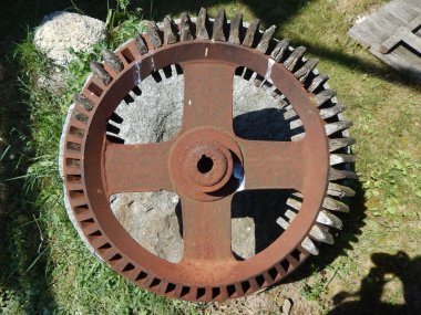 Bina İnşaatları ve ayrıntılar, mobilya