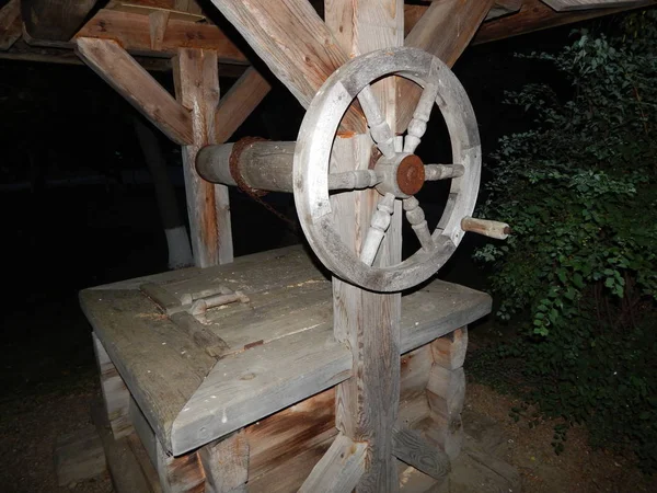 Wooden Drinking Well Village — Stock Photo, Image