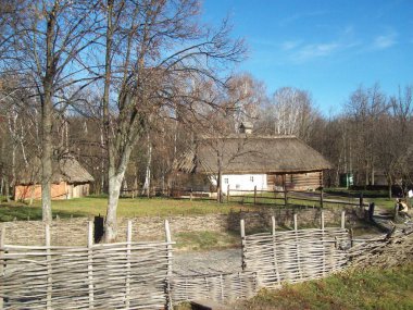 Tarihi ve arkeolojik binalar ve mimari