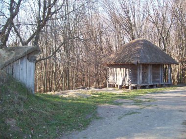 Tarihi ve arkeolojik binalar ve mimari