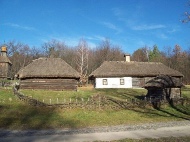 Tarihi ve arkeolojik binalar ve mimari