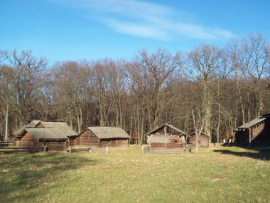 Tarihi ve arkeolojik binalar ve mimari