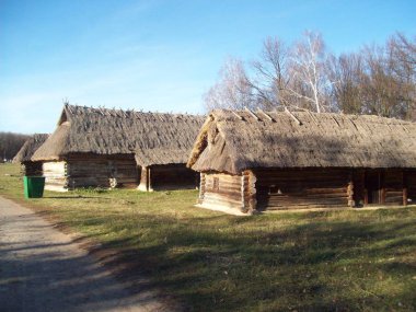Tarihi ve arkeolojik binalar ve mimari