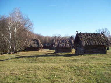 Tarihi ve arkeolojik binalar ve mimari