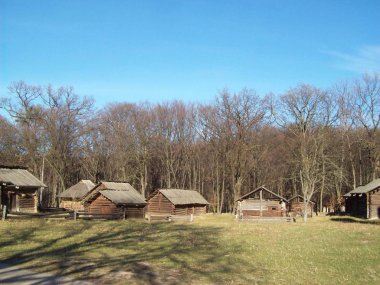 Tarihi ve arkeolojik binalar ve mimari