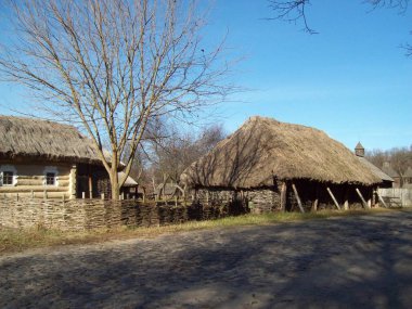 Tarihi ve arkeolojik binalar ve mimari