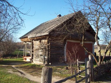 Tarihi ve arkeolojik binalar ve mimari