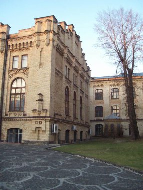 Tarihi ve arkeolojik binalar ve mimari