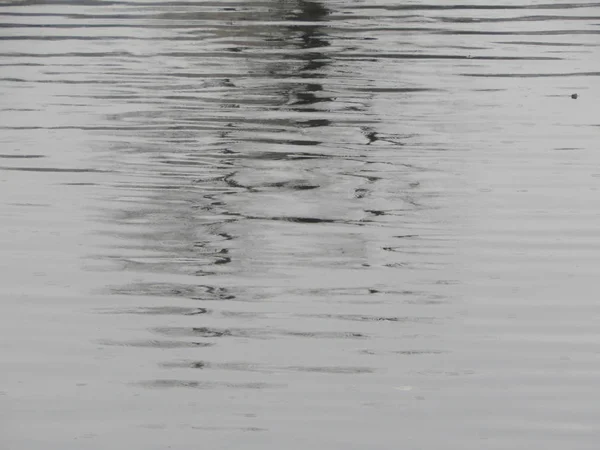 Textura Água Rio Superfície Chuva Manchas — Fotografia de Stock