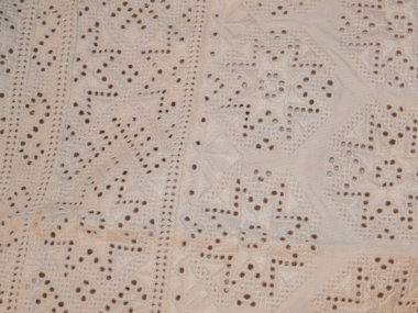 Ukrayna işlemeli retro kostüm desenleri