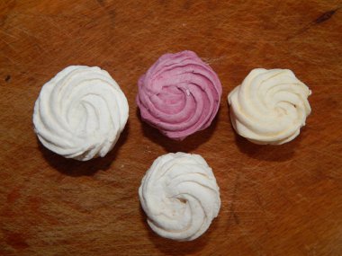 Şekerleme el yapımı tatlılar, Pastalar ve eklerleri