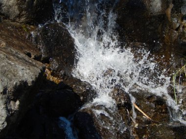 Bahçe ve su çeşmeleri şelale