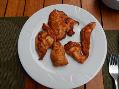 Bir restoranda yemek Türk mutfağı