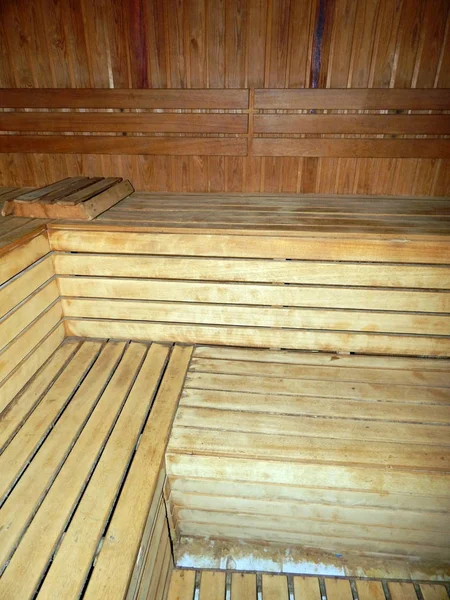 Place the steam room in the sauna, bath