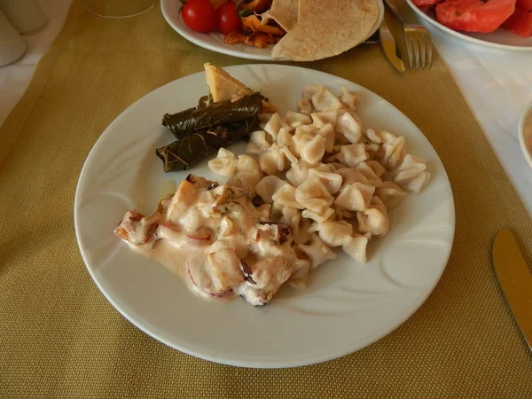 食物土耳其菜在餐馆 — 图库照片