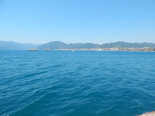 Türkiye'de tatil beldesi Ege Denizi üzerinde Marmaris'te