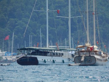 Türkiye'de tatil beldesi Ege Denizi üzerinde Marmaris yat marina