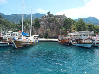 Marmaris, Türkiye-10 Haziran 2016: deniz, sokaklarda insanlar.