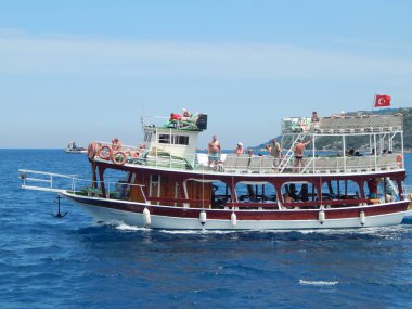 Marmaris, Türkiye-10 Haziran 2016: deniz, sokaklarda insanlar.