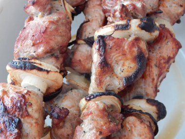 Yemek yemekler ayarı tatil için masa