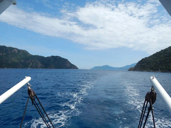 Türkiye'de tatil beldesi Ege Denizi üzerinde Marmaris yat marina